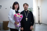Клирики Елизаветинского прихода поздравил педагогов в День учителя